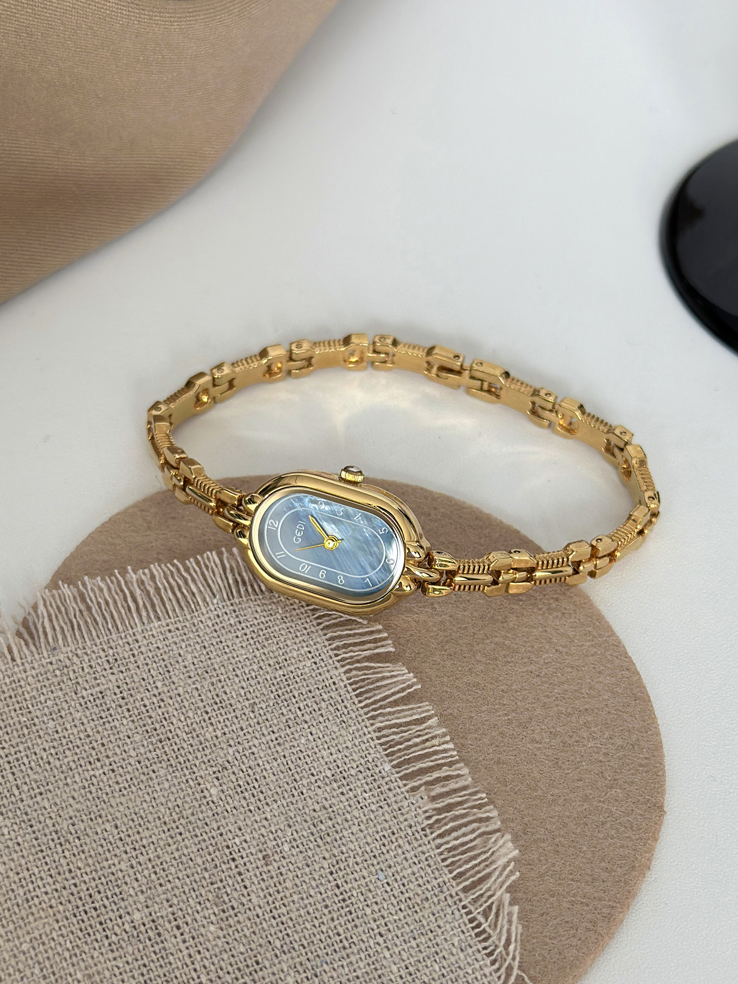 Vintage Gold Women's Watch Col - Vintage Collectible Watches review and price
